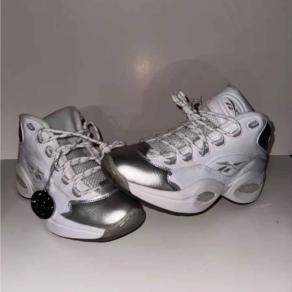 Reebok Question Mid Basketball Shoes - Men’s Size 7.5